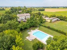 Prestigiosa villa di 400 mq in vendita Carpi, Italia