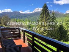 Appartamento di prestigio di 104 m² in vendita Cortina d\'Ampezzo, Veneto