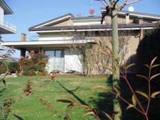 Villa in vendita a Casalpusterlengo Lombardia Lodi