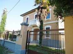 Villa in vendita a Gallarate Lombardia Varese