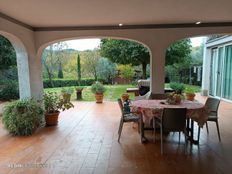 Prestigiosa villa di 230 mq in vendita, Poggio a Caiano, Toscana