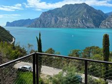 Appartamento in vendita a Nago-Torbole Trentino - Alto Adige Trento