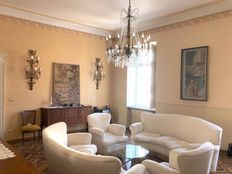 Prestigiosa villa di 1000 mq in vendita, Via Massimo d\'Azeglio, 12, Canelli, Piemonte