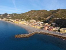 Attico in vendita a Finale Ligure Liguria Savona