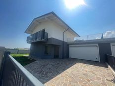 Villa in vendita a Ponte San Pietro Lombardia Bergamo