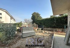 Prestigiosa villa di 140 mq in vendita Via Giacomo Leopardi, 4, Barlassina, Lombardia