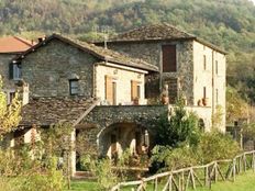 Lussuoso casale in vendita Filattiera, Toscana