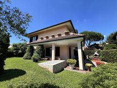 Villa in vendita a Casatenovo Lombardia Lecco