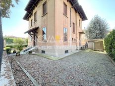 Prestigiosa villa di 422 mq in vendita Crema, Italia