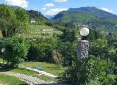 Villa in vendita a Rovereto Trentino - Alto Adige Trento