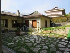 Villa in vendita a Rovereto Trentino - Alto Adige Trento