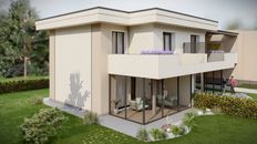 Villa in vendita a Peschiera del Garda Veneto Verona