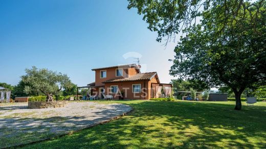 Country House in Cortona, Province of Arezzo
