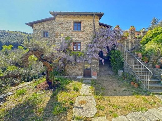 منزل ريفي ﻓﻲ Casola in Lunigiana, Provincia di Massa-Carrara