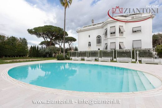 Villa in Rome, Latium