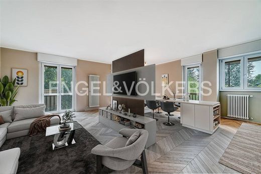 ‏דירה ב  Saronno, Provincia di Varese