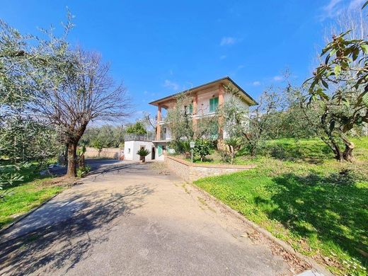 Villa in Montecarlo, Provincia di Lucca