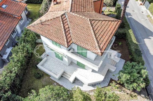Villa in Pietrasanta, Provincia di Lucca