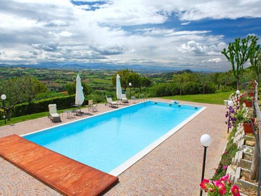 Villa in Gradara, Provincia di Pesaro e Urbino