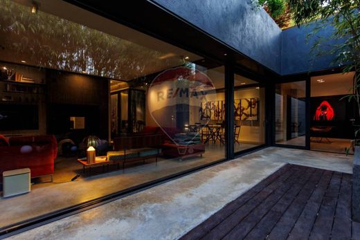 Villa in Rome, Latium