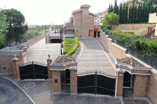 ‏בתים מדורגים ב  רומא, Lazio