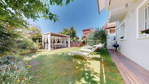 Villa Riccione, Rimini ilçesinde
