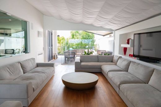 Villa a Monterotondo, Roma