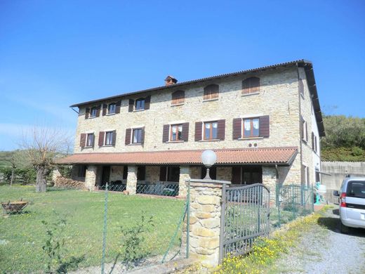 Köy evi Casaleggio Boiro, Alessandria ilçesinde