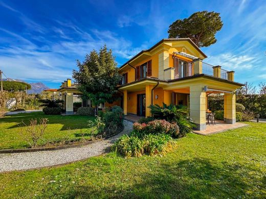 Villa in Forte dei Marmi, Provincia di Lucca