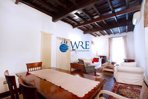 Appartement in Rome, Latium