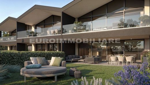 阁楼  Cellatica, 布雷西亚省