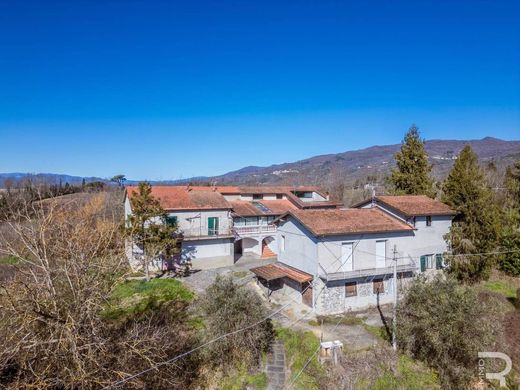 Country House in Fivizzano, Provincia di Massa-Carrara