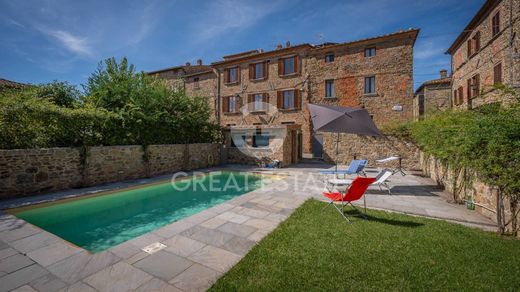 Country House in Sinalunga, Province of Siena
