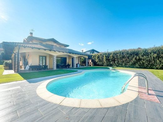 Villa a Brovello-Carpugnino, Verbano-Cusio-Ossola