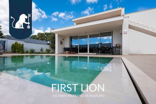 Villa a Lecce, Puglia