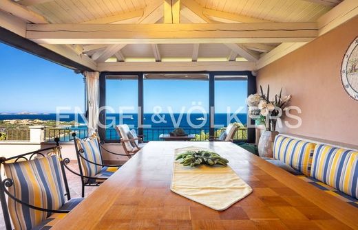 펜트하우스 / Porto Rotondo, Provincia di Sassari