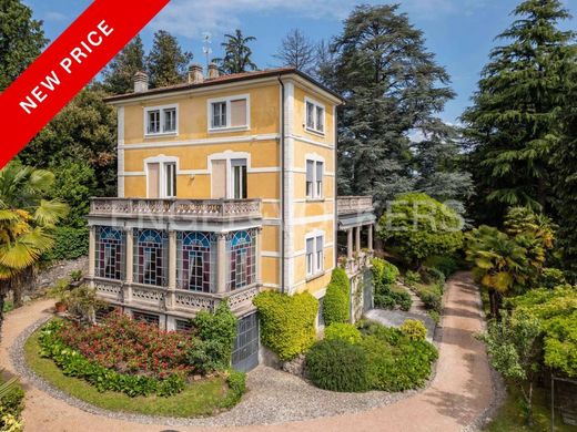 Villa in Varese, Provincia di Varese