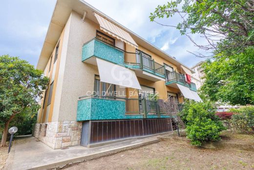 호화 저택 / Beinasco, Torino