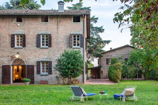 Landsitz in Cento, Provincia di Ferrara