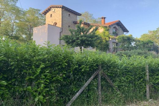 Villa Licciana Nardi, Massa-Carrara ilçesinde