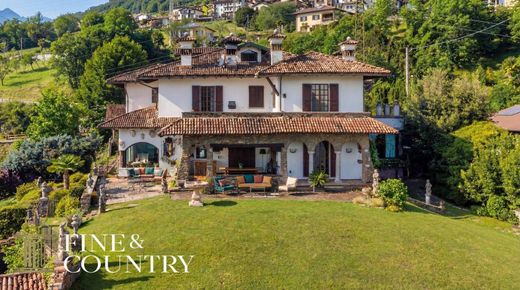 Villa in Stazzona, Provincia di Como