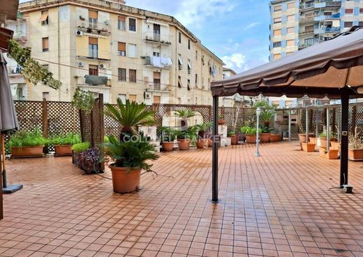 Apartamento - Nápoles, Campania