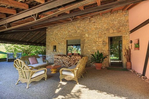 Casale a Gropparello, Piacenza