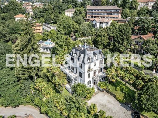 Villa in Luino, Provincia di Varese