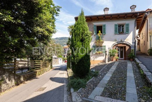 Villa Verbania, Verbano-Cusio-Ossola ilçesinde