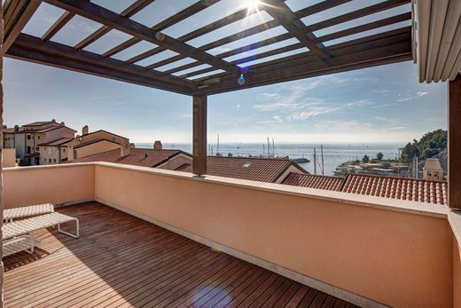 Apartment in Duino-Aurisina, Trieste