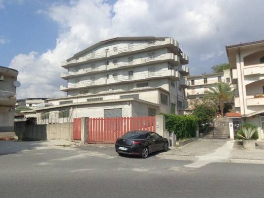 Komplex apartman Gioiosa Ionica, Reggio di Calabria ilçesinde