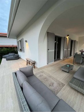 Lüks ev Forte dei Marmi, Lucca ilçesinde