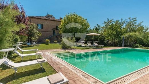 Country House in Siena, Province of Siena