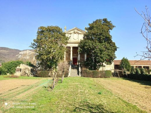 Complesso residenziale a Longare, Vicenza